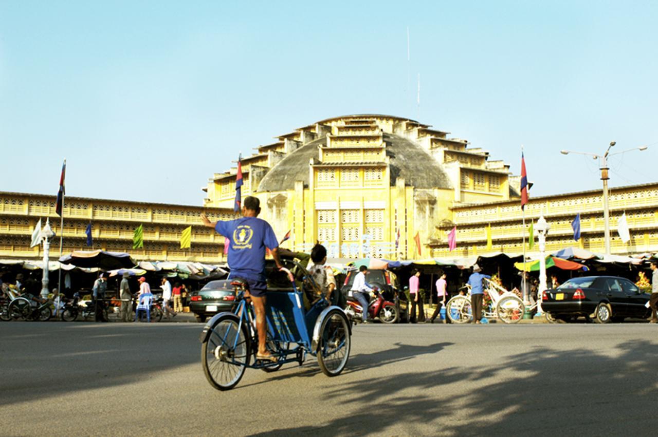 Essence Hotel-Phnom Penh Zewnętrze zdjęcie